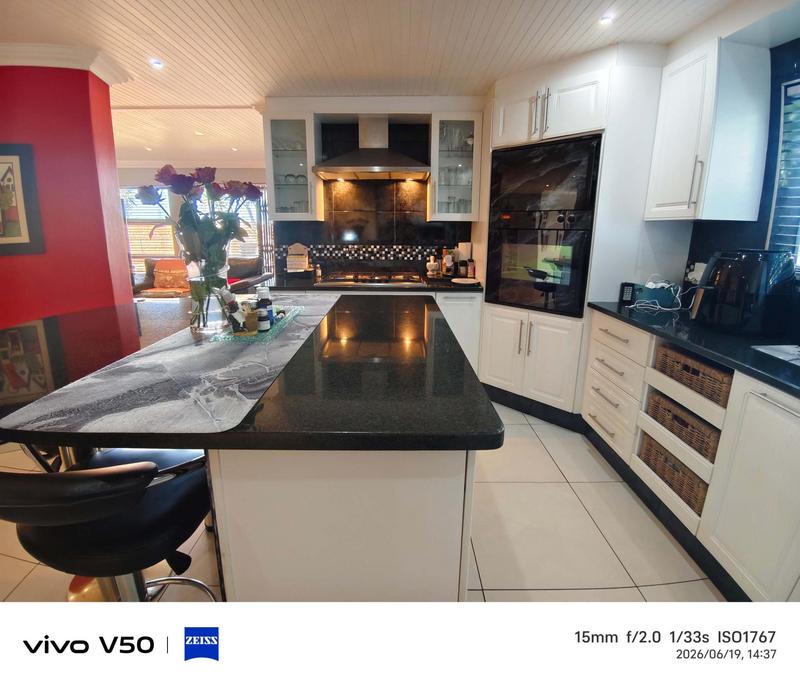 3 Bedroom Property for Sale in Hartenbos Western Cape